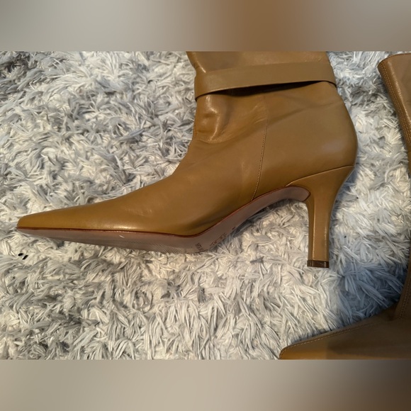vintage leather heeled boots - Picture 7 of 14